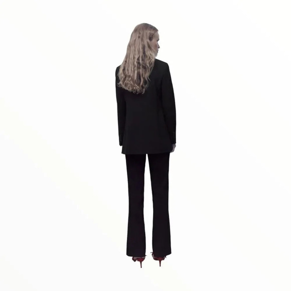 ZARA | Black | THE LOW RISE FLARE PANTS - Picture 6 of 11